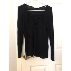 Project Social T 🖤 Urban Outfitters long sleeve